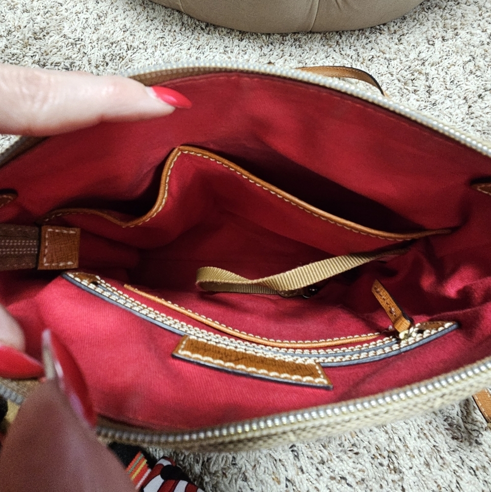 DOONEY & BOURKE Signature Logo Crossbody Handbag ๐ & Matching Wallet - Picture 15 of 16